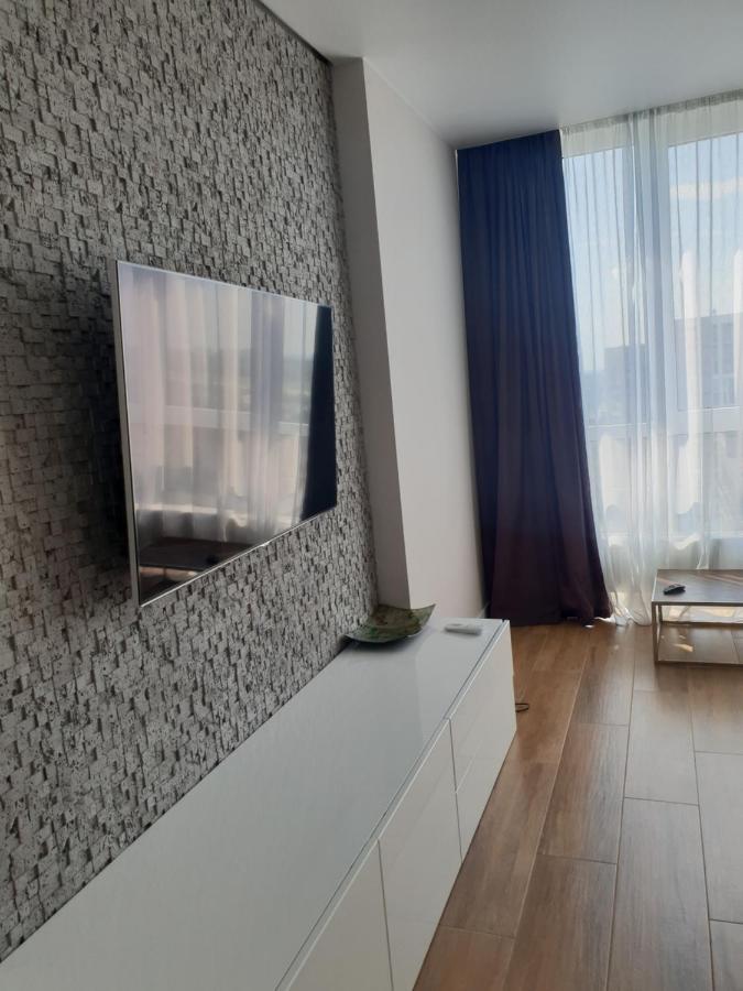 Nyvky Like Home - Fayna Town - Apt 398 Киев Екстериор снимка