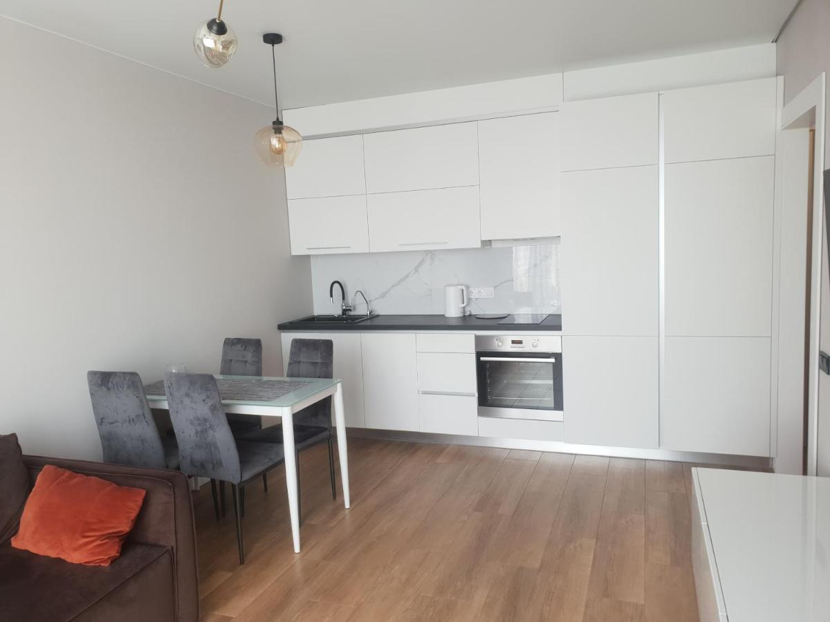Nyvky Like Home - Fayna Town - Apt 398 Киев Екстериор снимка